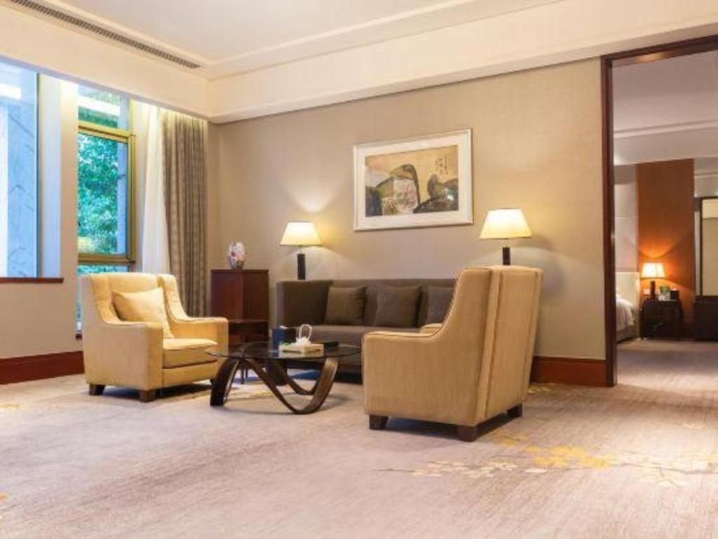 Suzhou Jinji Lake Grand Hotel Екстериор снимка