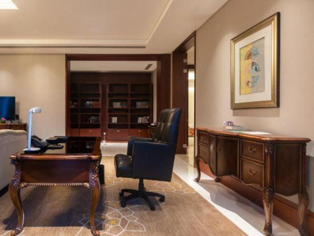 Suzhou Jinji Lake Grand Hotel Екстериор снимка